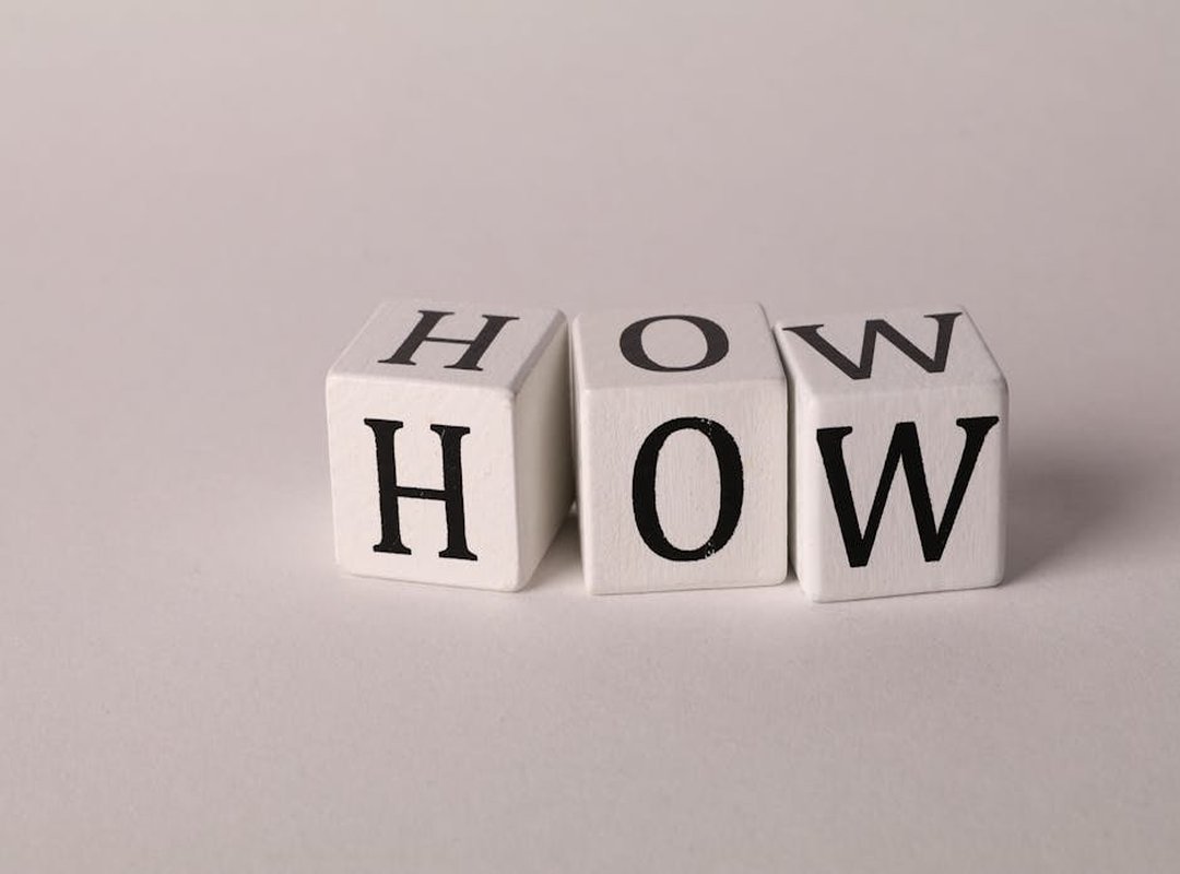 Techniques and Tools: How Liza Kovalenko Creates Her Masterpieces